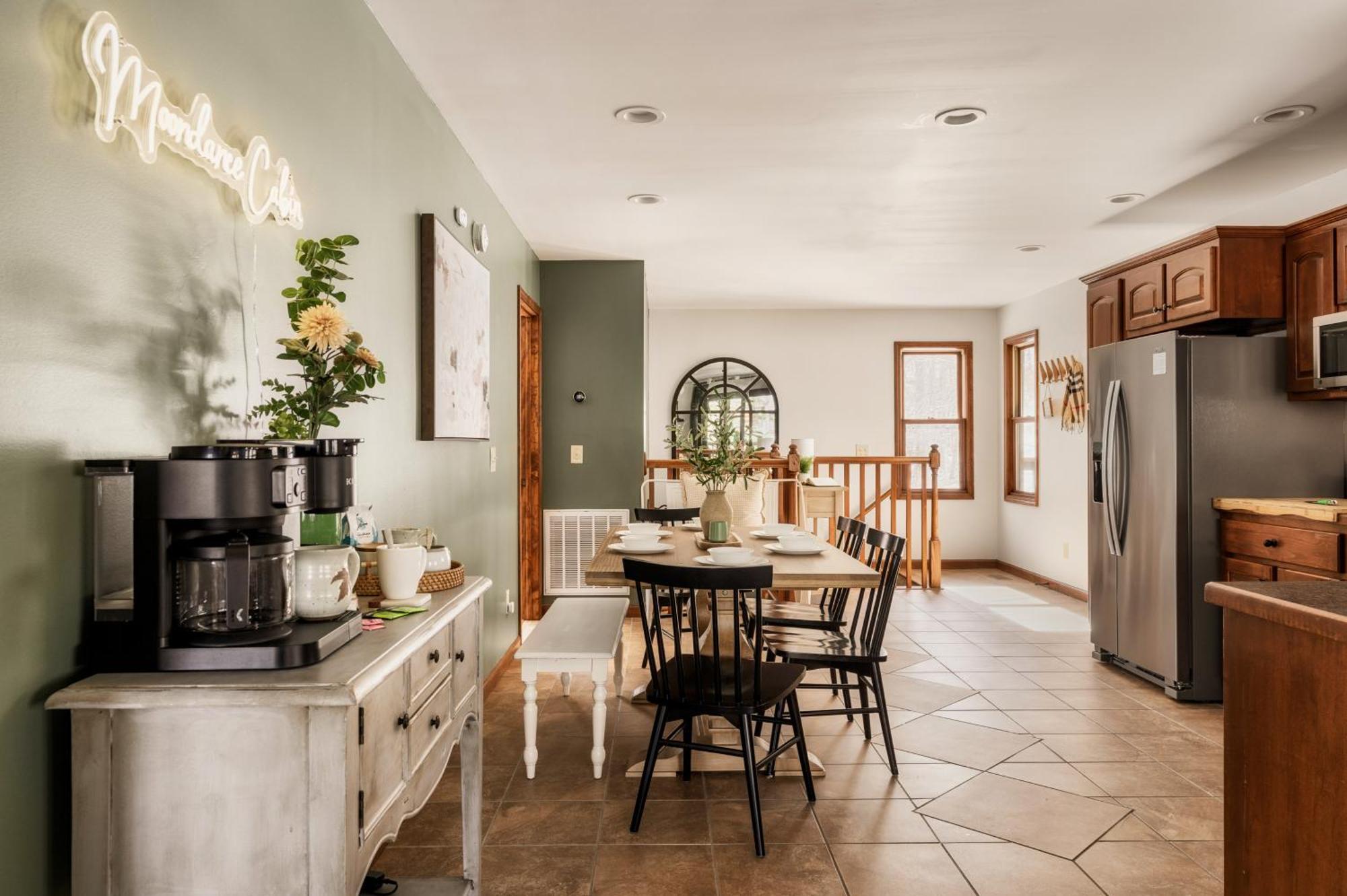The Moondance Cabin By Lightfoot Stays Vacation Rentals Sevierville Luaran gambar